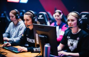 Längst nicht mehr nur ein Hobby: Wie Spielerinnen in die Welt des E-Sports vorstoßen
