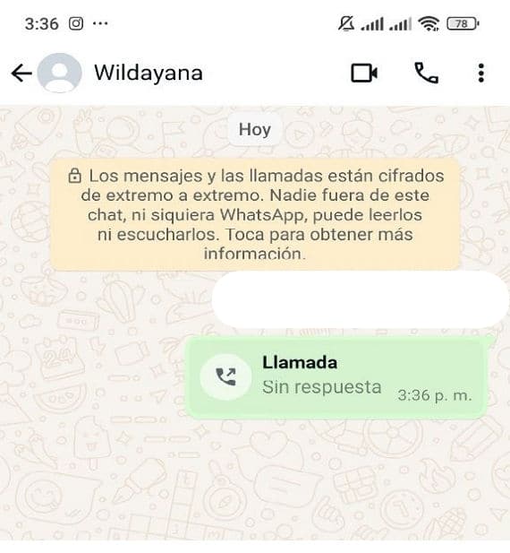 Las llamadas de voz por WhtsApp están restringidas cuando una persona te bloquea (Techopedia/WhatsAPP). 