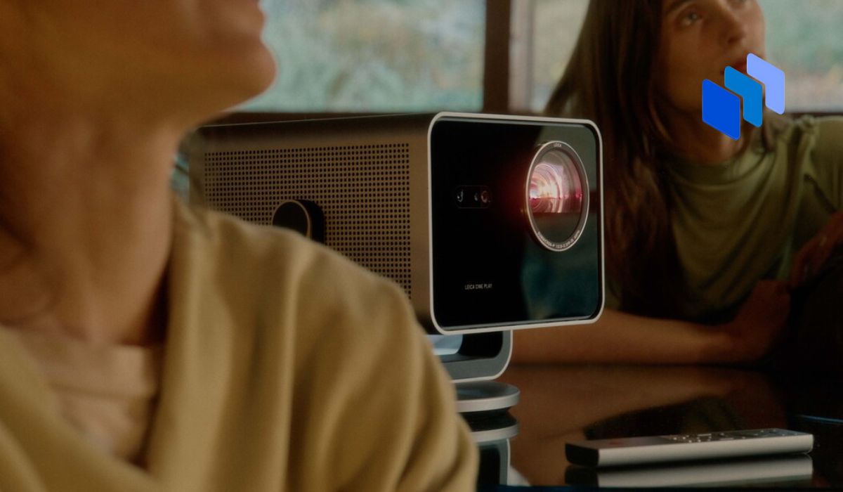 Proiettore Leica Cine Play 1: Il Cinema a Portata di Mano