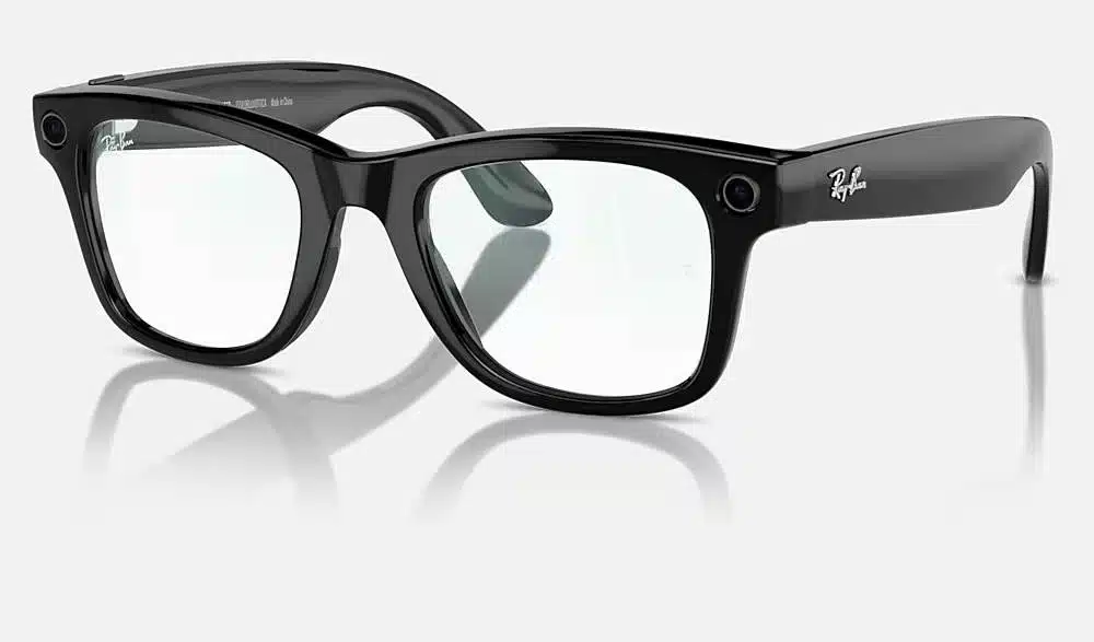 Helt vanlige briller... Ray-Ban Meta smartbrillene bringer litt Bond inn i hverdagen. (Ray-Ban)