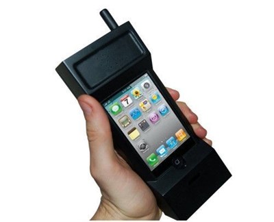 iPhone case that looks like an 80s cell phone