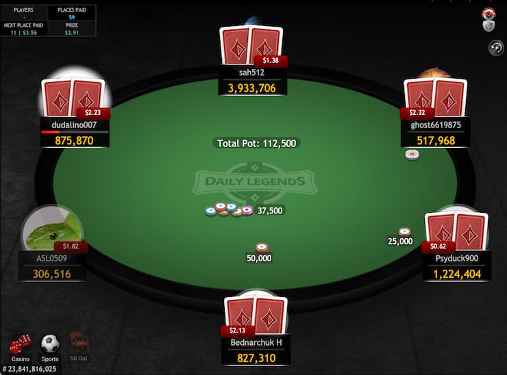how do poker tournaments work