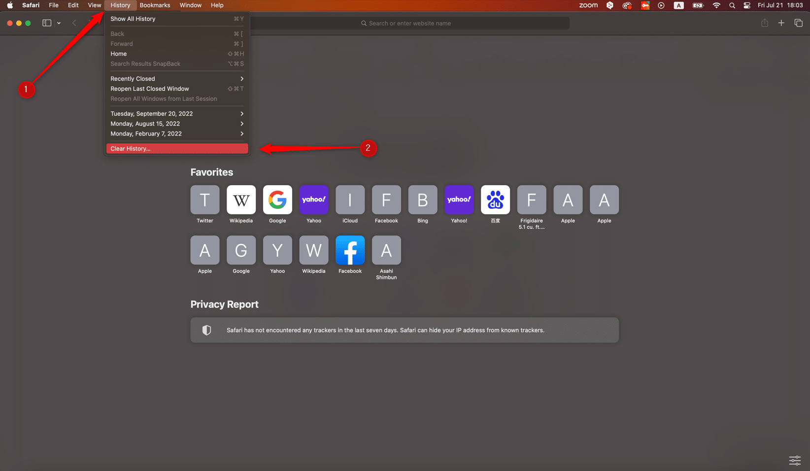 Select clear history option Safari Mac.