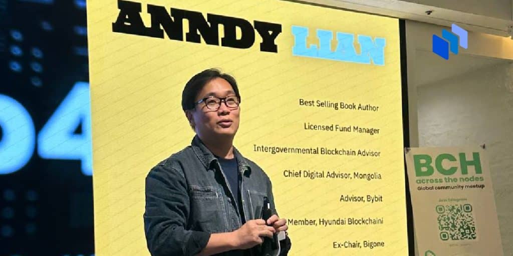 Anndy Lian speaking at the BCH Seoul meetup