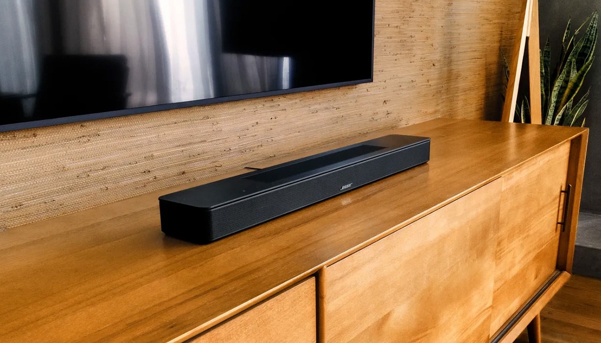 Bose’s New Smart Soundbar Can Use Open Earbuds for Surround Sound