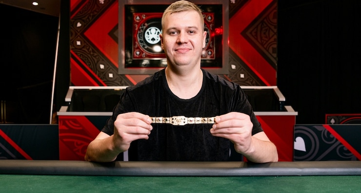 what is horse poker