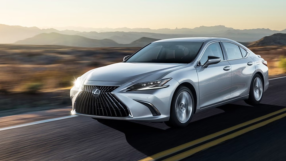 Upholding the reputation: Lexus ES 300h.