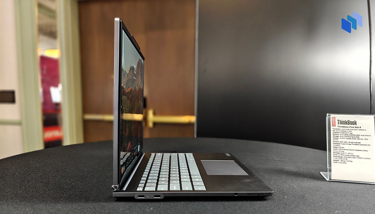 Tucked away out of sight, the Lenovo ThinkBook Plus Gen 6 looks like a normal laptop in compact mode.