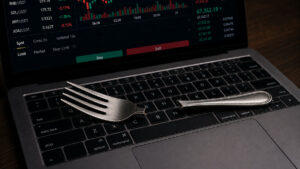 Bitcoin Fork BIP-110 Fails, But Experts Say Debate ‘Not Going Away’ | Techopedia Crypto Corner